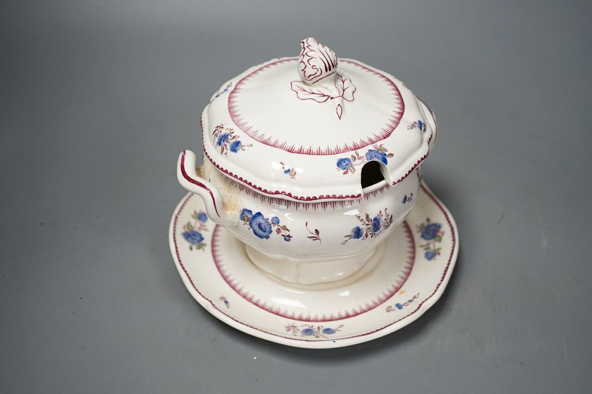 A Wedgwood earthenware part dinner service